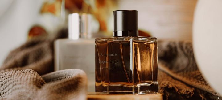زجاجة عطر عود